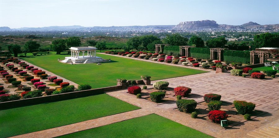 Formal flowering court with symmetrical planting